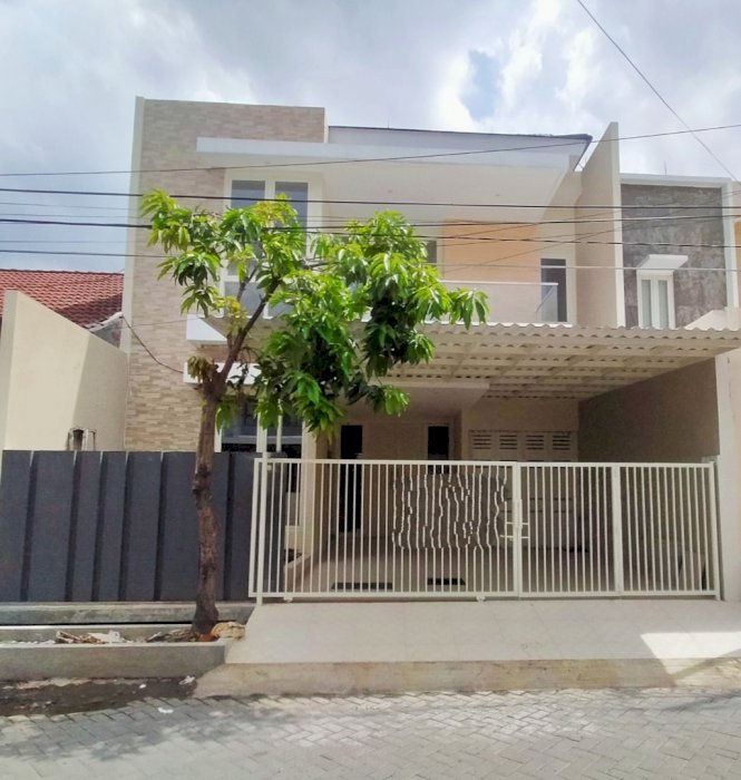 Rumah bangunan baru gress