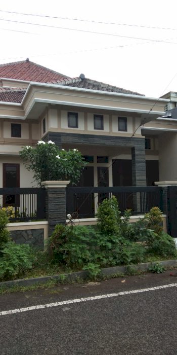 Dijual Rumah Modern Di Letjen Sutoyo Dekat Hotel Atria Kota Malang