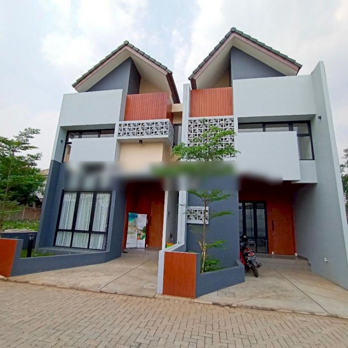 Rumah mewah dekat stasiun,