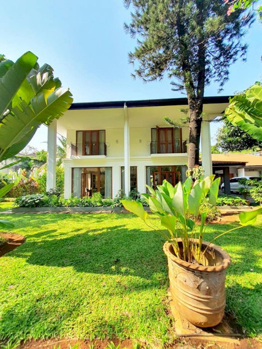 Dijual Tahan dan Rumah Tinggal di Ampera Cilandak Jakarta Selatan