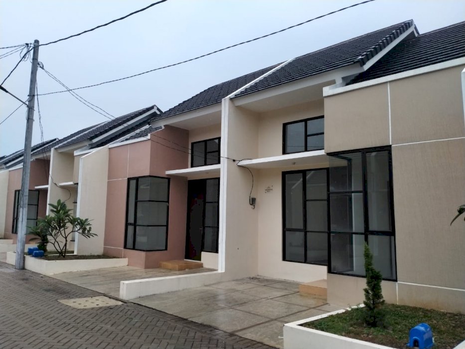 Rumah cantik siap huni DP ringan free biaya, Aryana Karawaci Tangerang