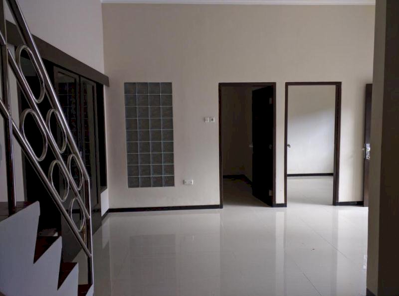Rumah Dijual di Jalan Gambuta, Tidar, Malang
