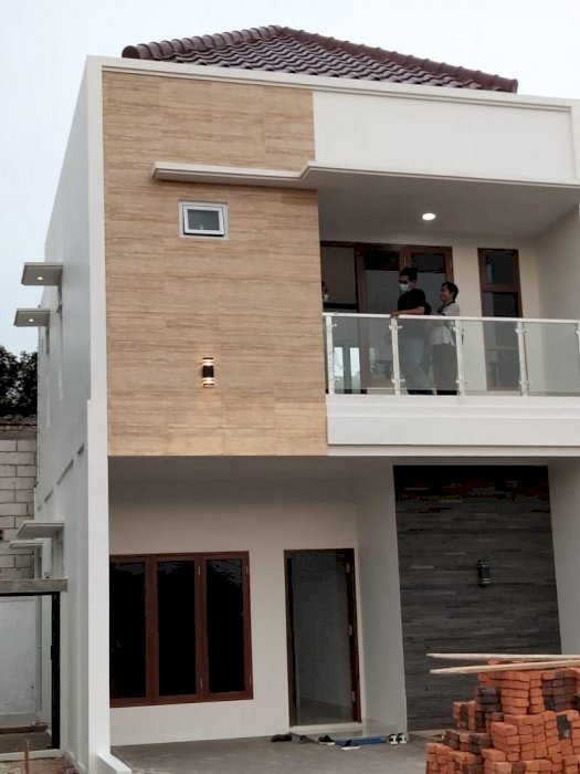 Rumah mewah 2  lantai Harga Murah di Bintaro,