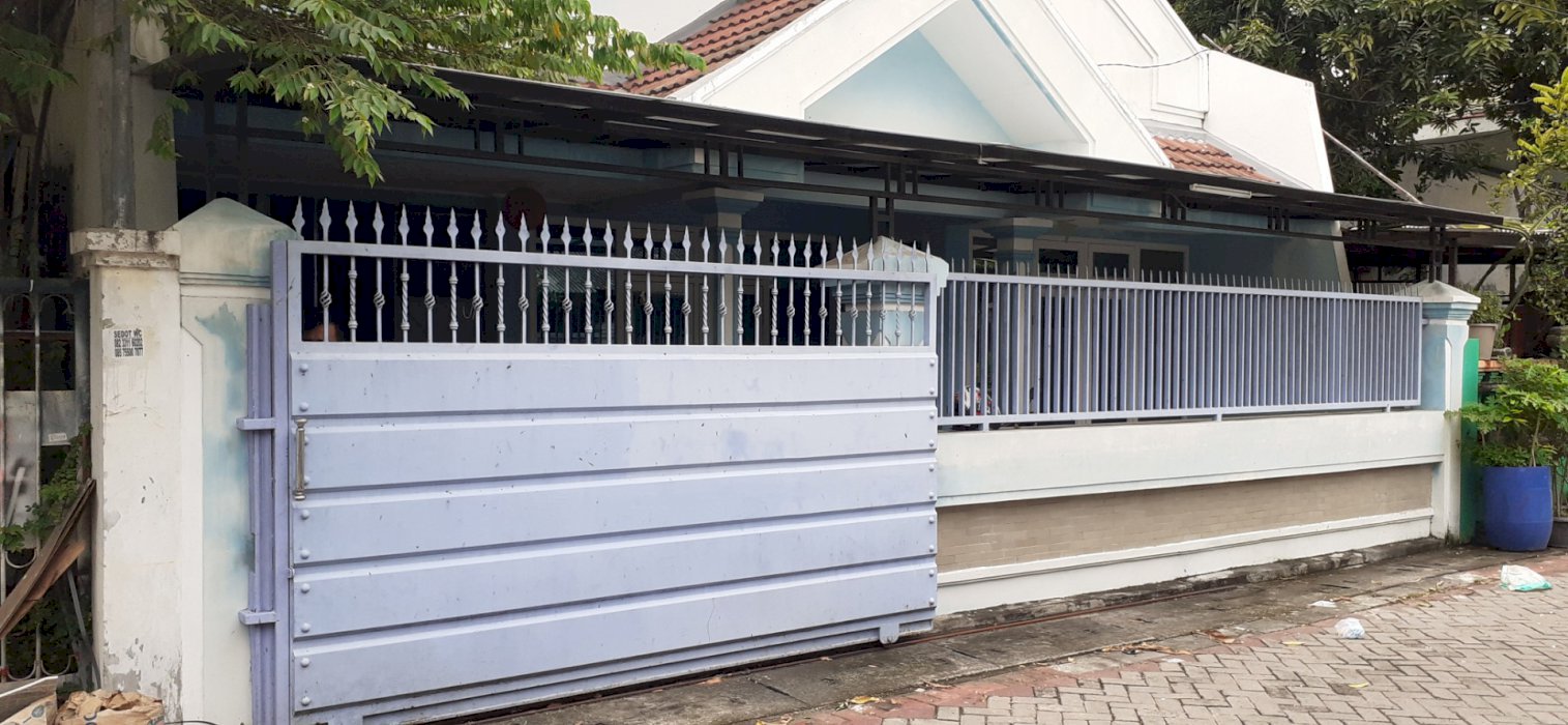 Rumah tinggal daerah Lebak Indah