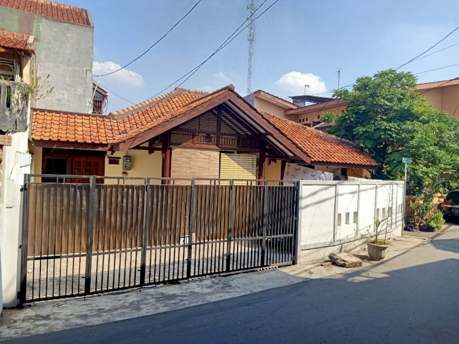 Jual rumah siap pakai pejaten timur