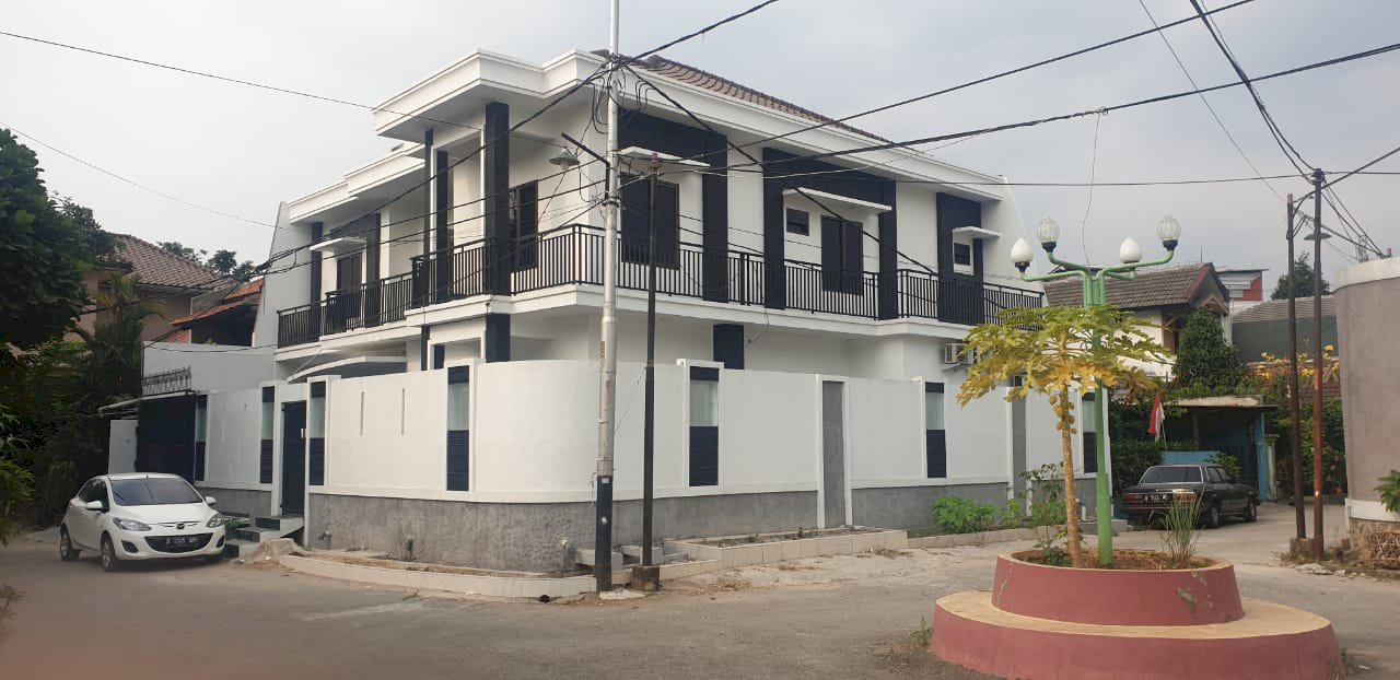 MILIKI RUMAH 2 LANTAI FULL FURNISH, PONDOK GEDE, BEKASI