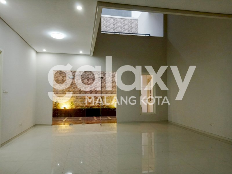 Rumah Dijual di Villa Golf Boulevard, Araya, Malang