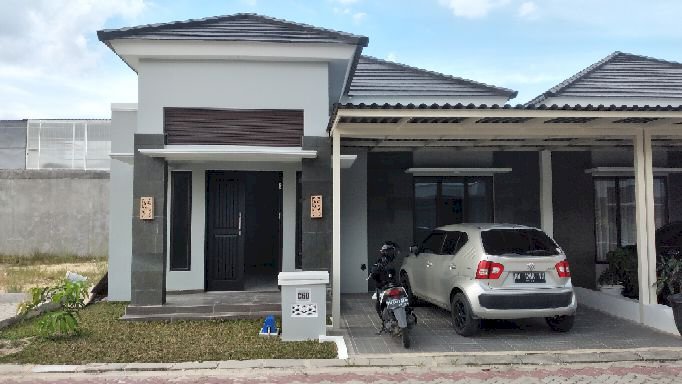 Rumah Mewah, Cantik dan Asri siap huni, Design Bali di pekanbaru