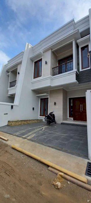 Rumah mewah siap huni jagakarsa