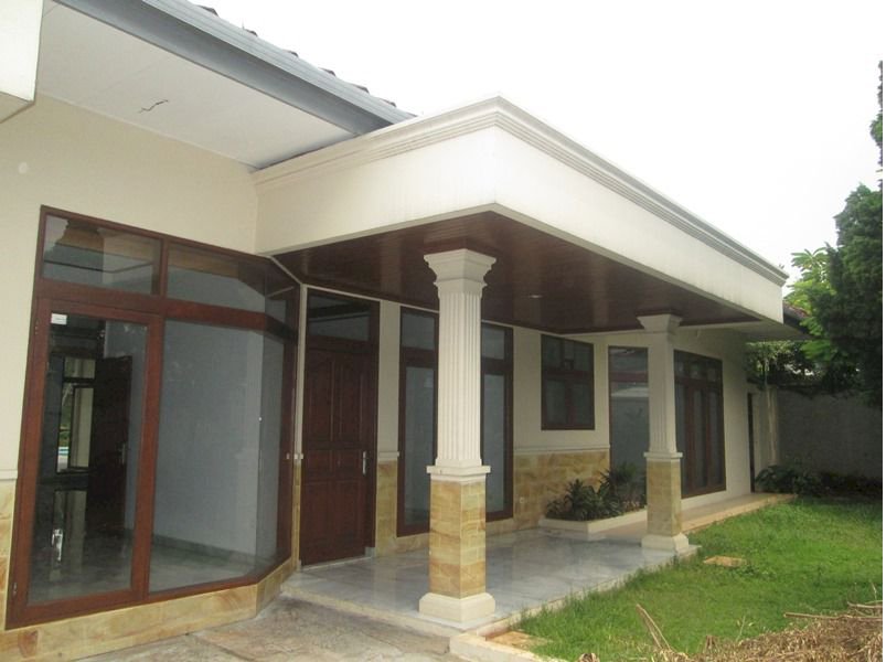 Rumah di Jalan Damai Raya, Kebayoran baru, Jakarta Selatan - 4KT 3KM Bagus untuk