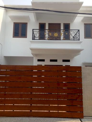 rumah cantik asri & nyaman di Rawamangun Jakarta timur(de)