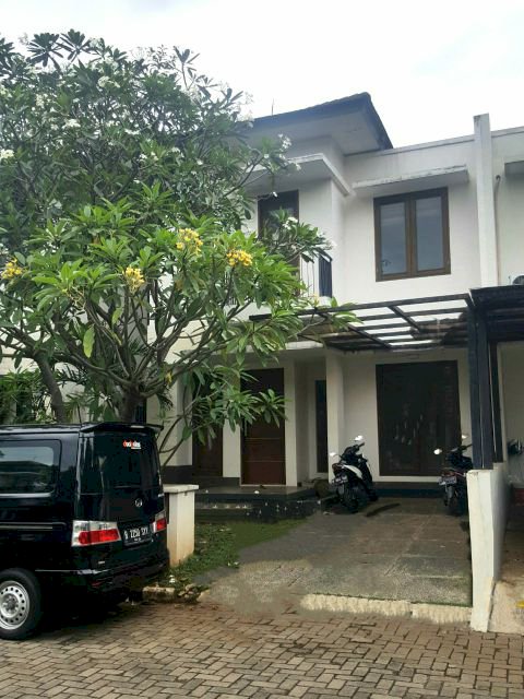 Rumah asri dan cantik siap huni di jagakarsa Jakarta selatan