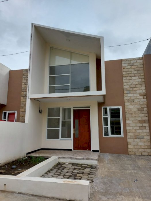 Dijual  Cepat Rumah Mewah Dan Murah Model Villa di Kota Malang