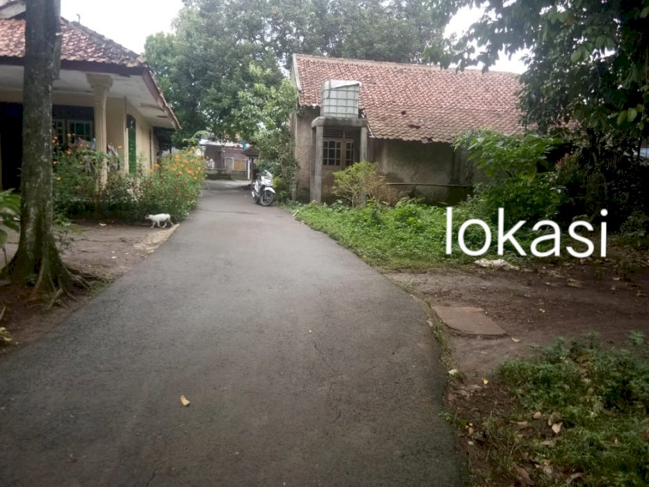 Dijual lokasi luas 300m2...