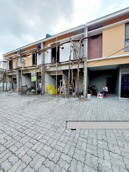 Rumah 2lantai jalan depan cluster lebar dekat pintu tol di Jagakarsa