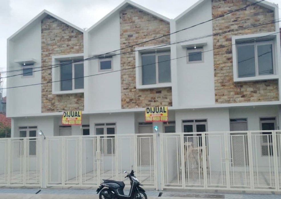 Rumah Baru Siap Huni di Cisaranten Kulon Arcamanik,Bandung