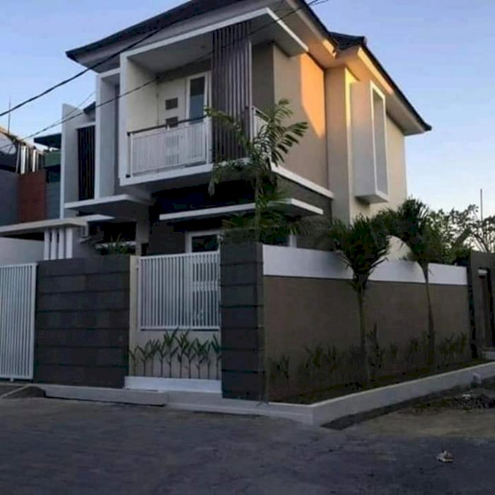 LANTAI 2 MINIMALIS MODERN KEBO IWA SELATAN