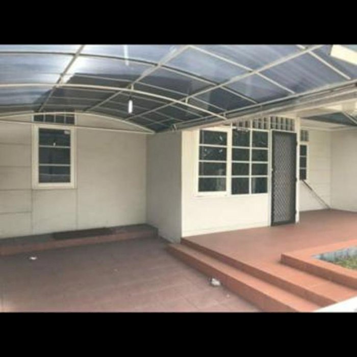 Rumah  Asri BSD City Perumahan Griya Loka Sektor 1.6