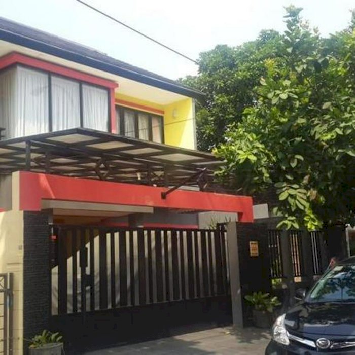 Rumah Tinggal 2 lantai Type Minimalis Kencana Loka Blok F at BSD City