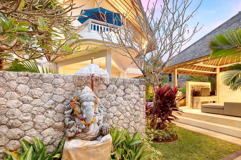 Luxury villas in Balangan