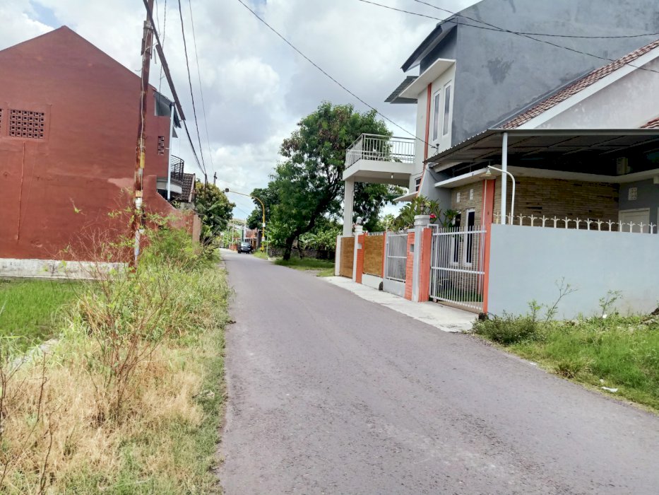 PEKARANGAN TEPI JLN ASPAL WIYORO BANGUNTAPAN BANTUL JOGJAKARTA