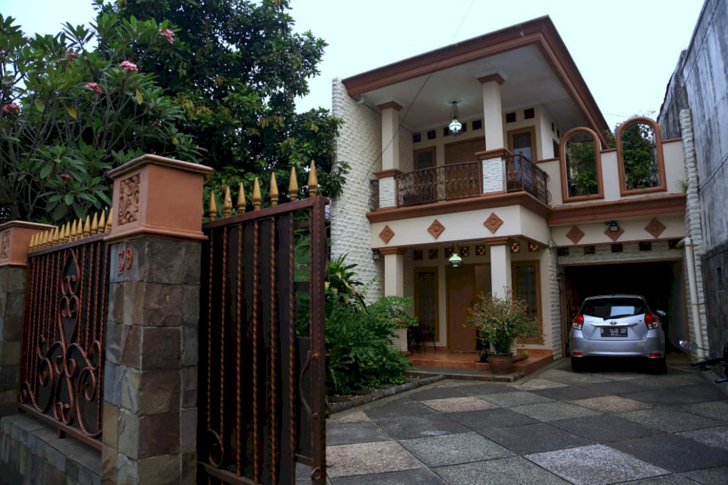 Rumah siap huni, tanjung barat Jakarta selatan