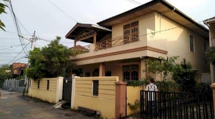 Masuk depan Kampus IBA Dijual Cepat Rumah Besar 7 kT/ 6 KM LT 297/400