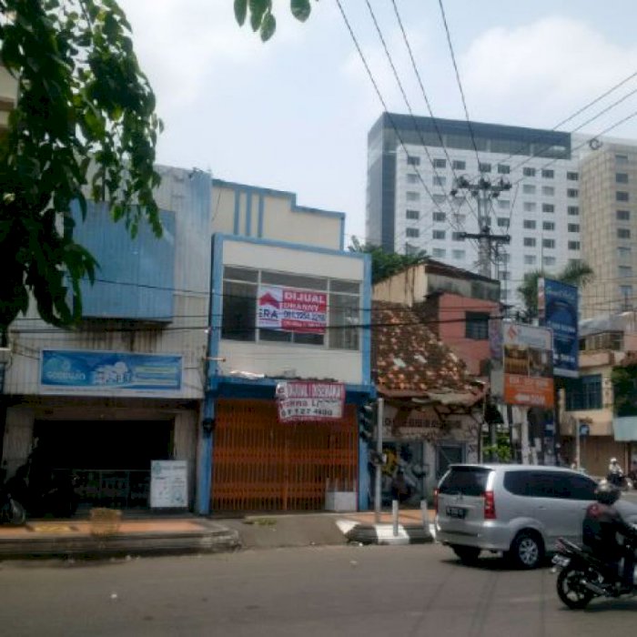 HARGA DIBAWAH NJOP RUKO TENGAH KOTA BUTUH UANG.,