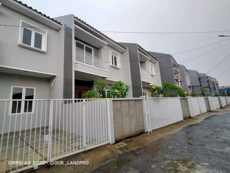 Rumah ready siap huni tanah luas di Cikokol Tangerang Kota
