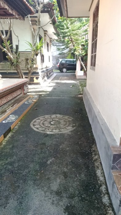 Tanah murah free bangunan style Bali,area Batu Baliq,Kerobokan