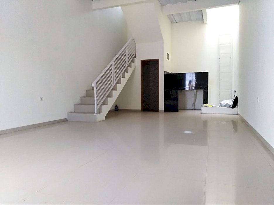 KEBERUNTUNGAN MELIMPAH BELI RUKO MURAH DI AREA BUAH BATU, BANDUNG