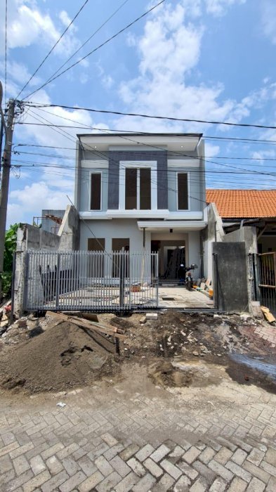 Dijual Rumah Baru Gress Minimalis Klampis Semolo Tengah
