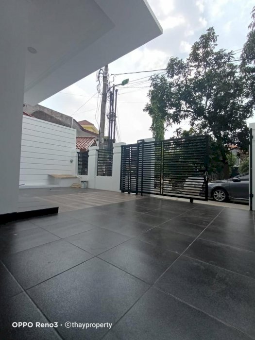 Rumah baru siap huni bebas banjir di Duren sawit jakarta Timur