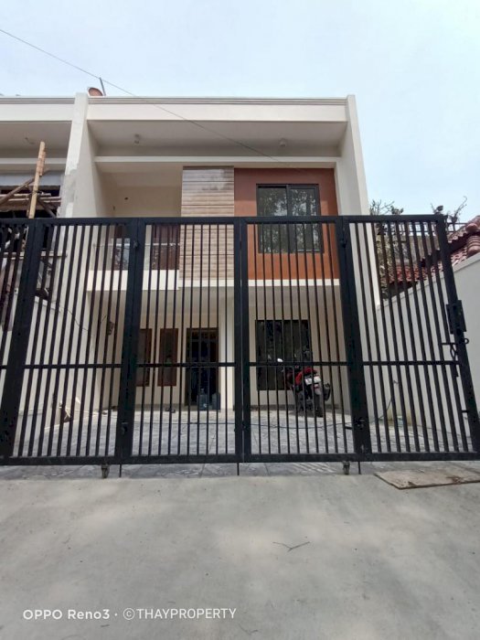 Rumah Baru Siap Huni Dalam Komplek Elit Duren Sawit Jakarta