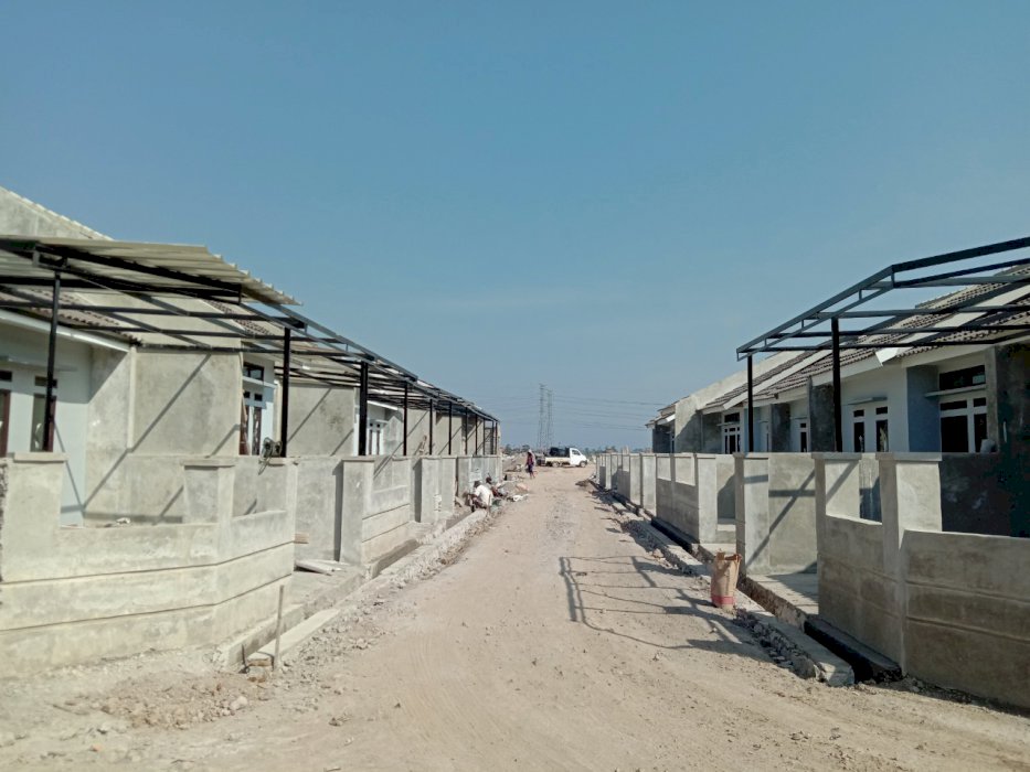 Rumah murah fullspek  pagar kanopy