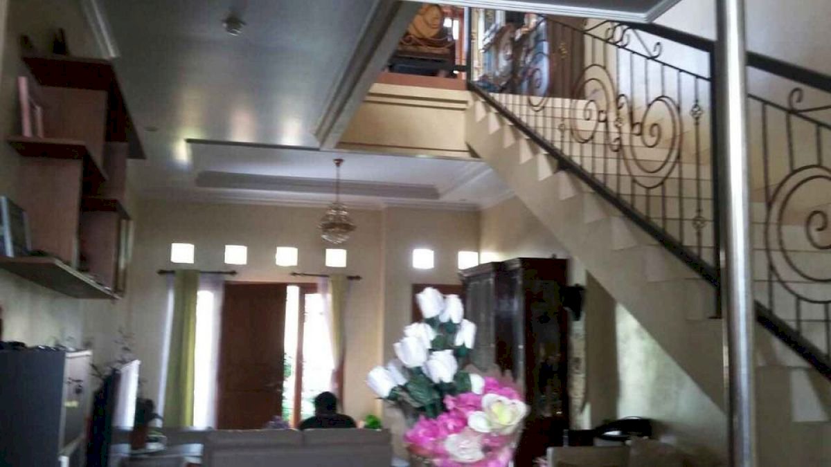 RUMAH TOWNHOUSE MODERN SIAP HUNI DI TANAH BARU BEJI EXIT TOL CIJAGO,