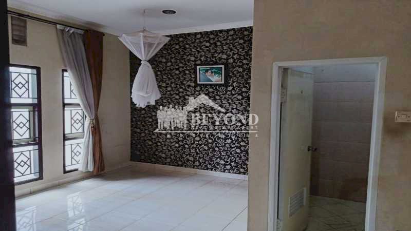 KEMBALI HADIR ! RUMAH SEMI FURNISH DESAIN MANIS DI TAMAN KOPO KATAPANG, BANDUNG