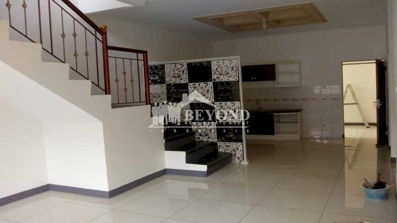 SPESIAL KAMI BERI RUMAH MEWAH HARGA MURAH DI BATU INDAH-BUAH BATU, BANDUNG