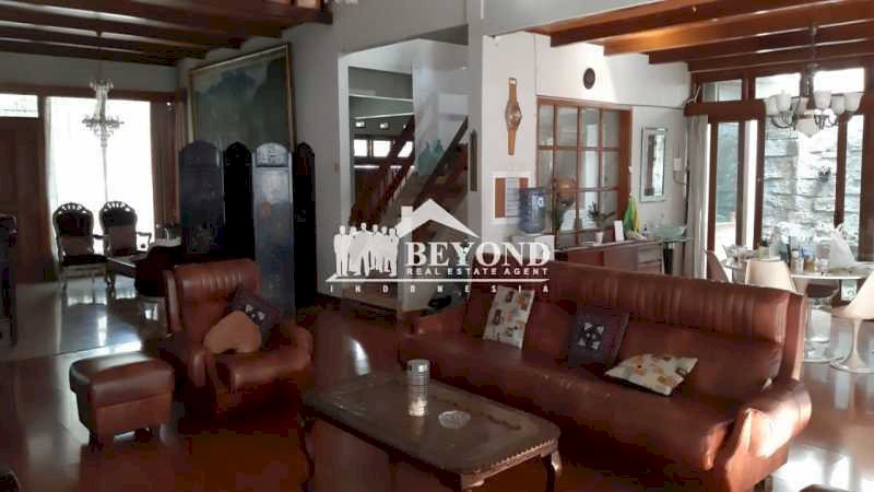 RUMAH DI SETRASARI, BANDUNG BISA JADI HUNIAN DAN INVESTASI TERBAIK LHO..CEK YUK!