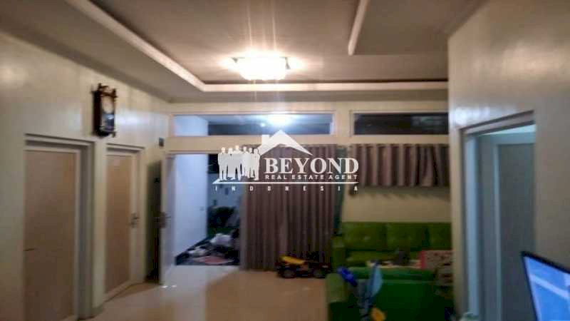 KONSEP MODERN MINIMALIS RUMAH STRATEGIS DI KAWASAN CIWASTRA, BANDUNG