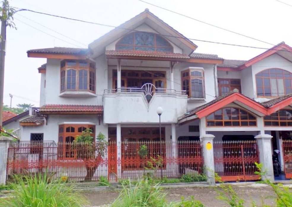 Rumah Mewah Siap Huni di Komplek Banyu Biru Ciwastra,Kota Bandung