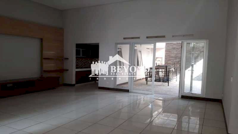 FASILITAS LINGKUNGAN TERLENGKAP HANYA DI RUMAH KOTA BARU PARAHYANGAN, BANDUNG