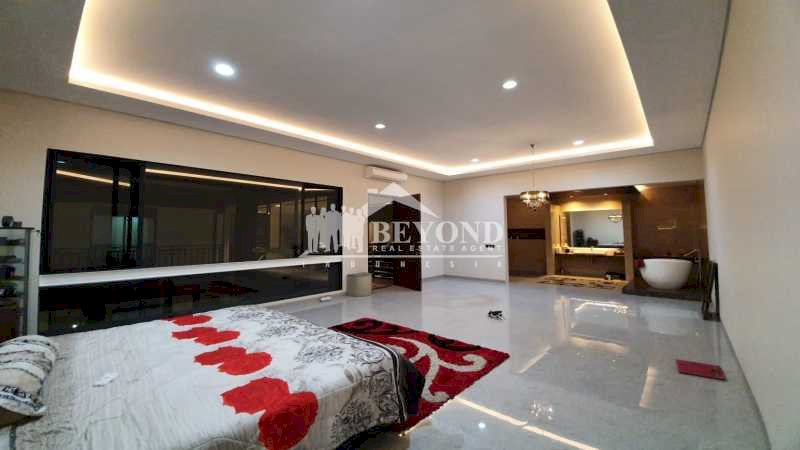 EKSKLUSIF DAN ELEGANT RUMAH SIAP HUNI DI KOTA BARU PARAHYANGAN, BANDUNG