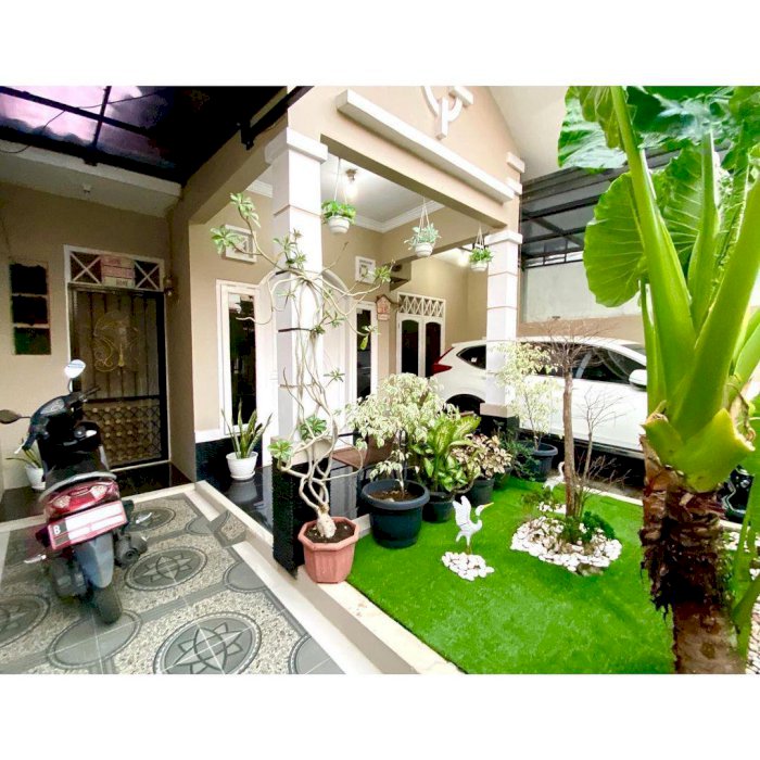 Rumah second terawat di Joglo, Jakarta Barat