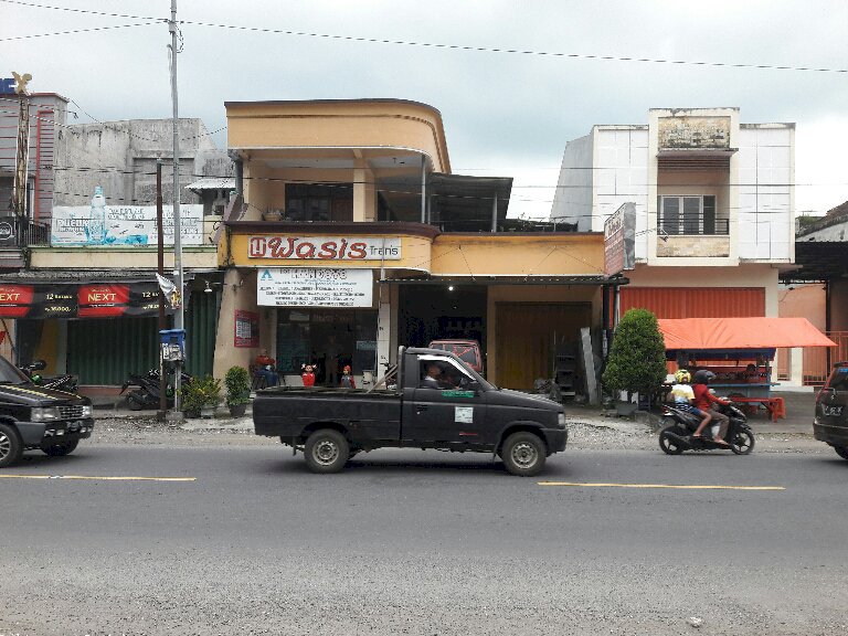 RUMAH + TOKO + KANTOR