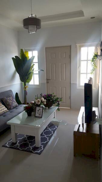 Rumah Cantik Dalam Cluster, Siap Bangun Sudah Ada Rumah Contoh