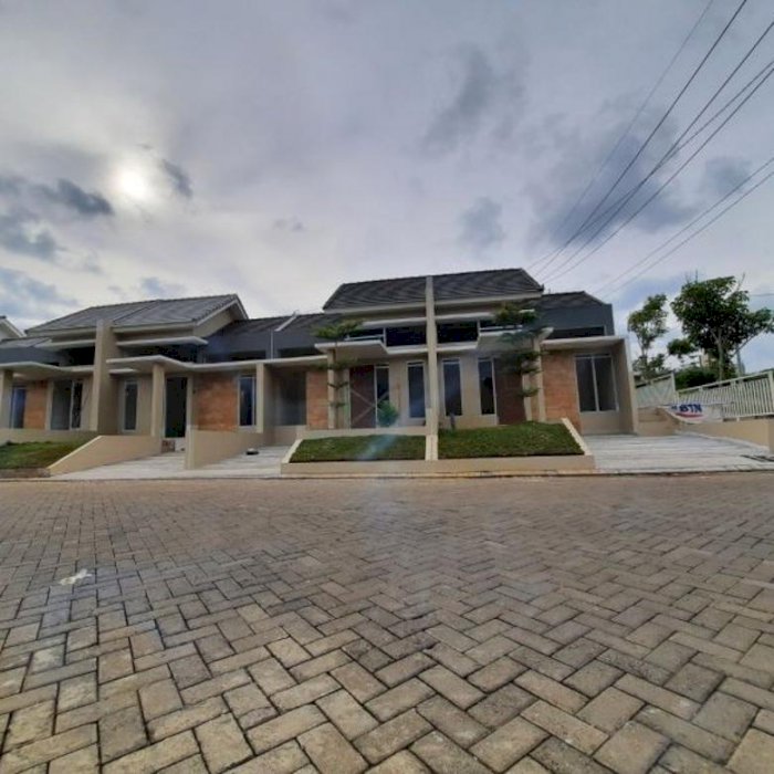 RUMAH DIJUAL DI WAGIR MALANG,  300JUTAAN LOKASI DEKAT KOTA