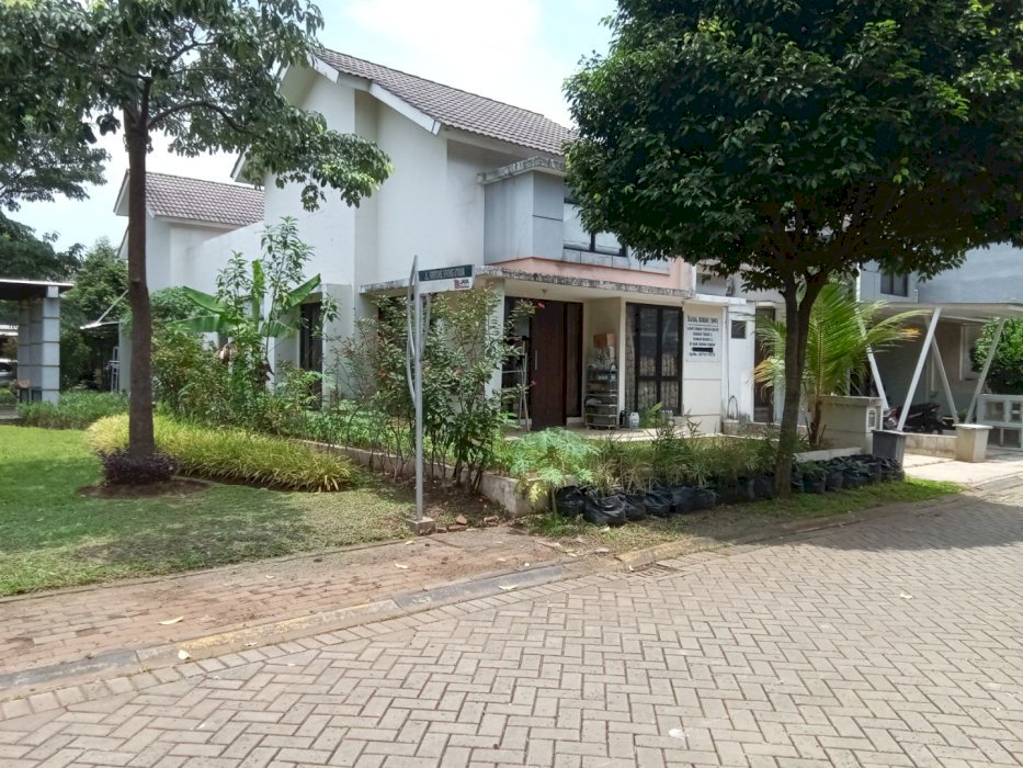 Rumah dijual hook taman luas 150m2