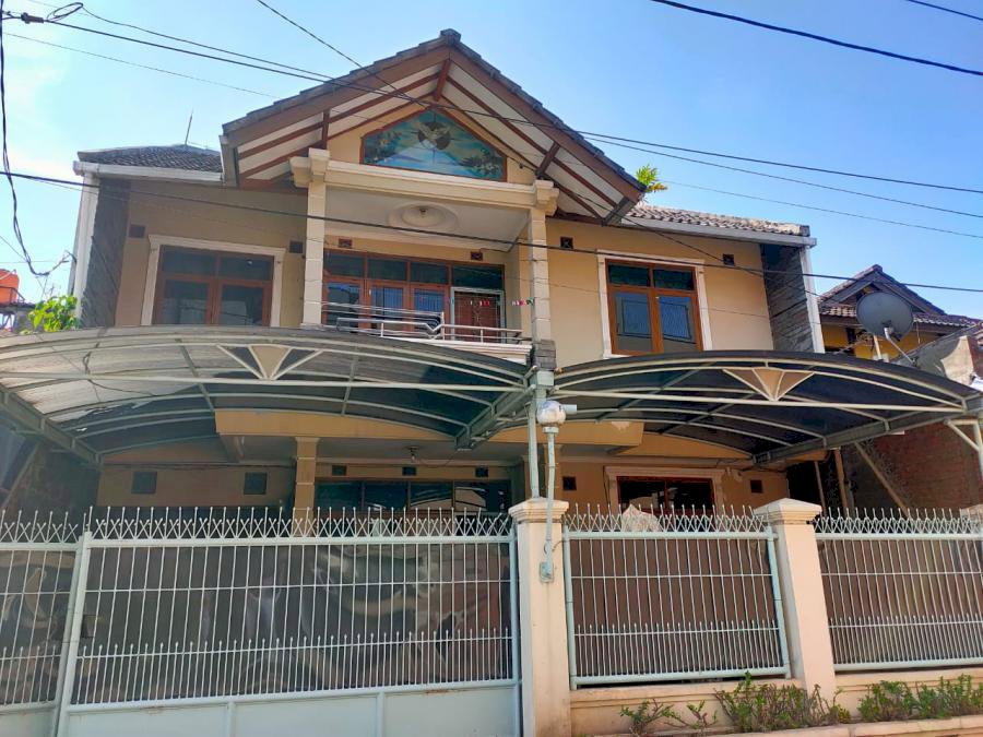 Rumah lt 150 m2 di Perumahan taman cibaduyut Indah, bandung , jawa barat  murah