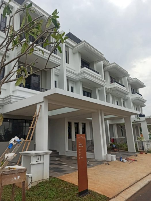 Rumah Cantik 3 Lantai Sutera Winona Alam Sutera
